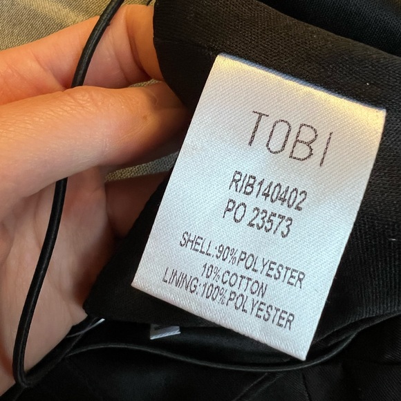 NWT Tobi black crop top/bralette with clasp back, XS - Picture 3 of 4